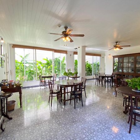 Hotel Ssip Boutique Dhevej Bangkok (Adults Only) Esterno foto