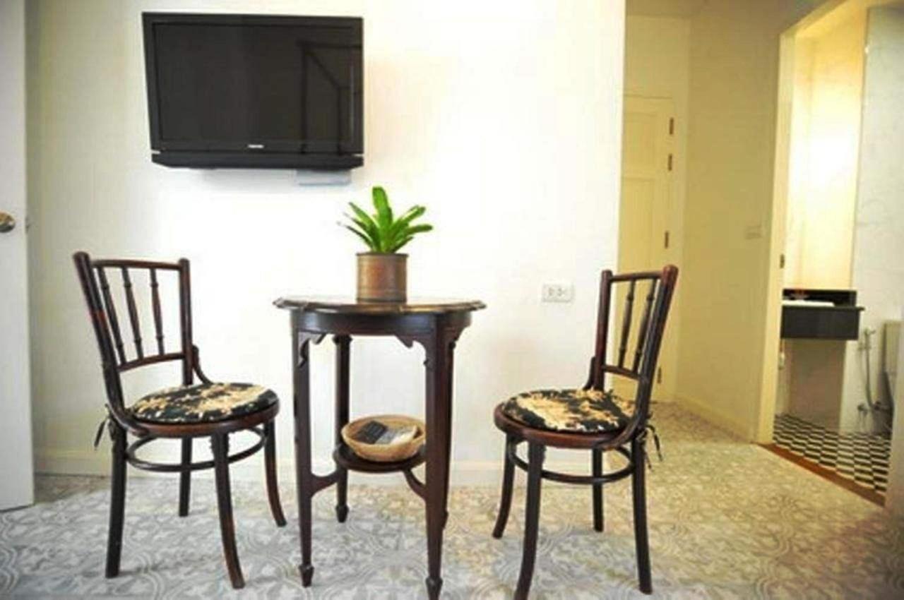 Hotel Ssip Boutique Dhevej Bangkok (Adults Only) Esterno foto