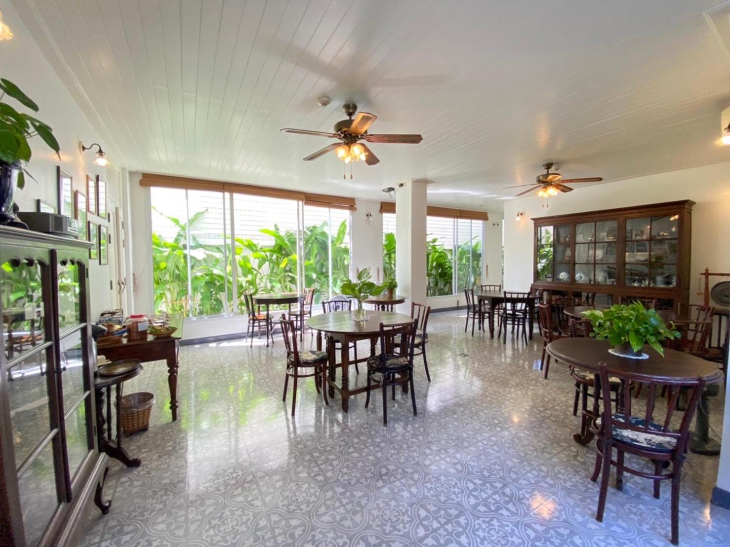 Hotel Ssip Boutique Dhevej Bangkok (Adults Only) Esterno foto