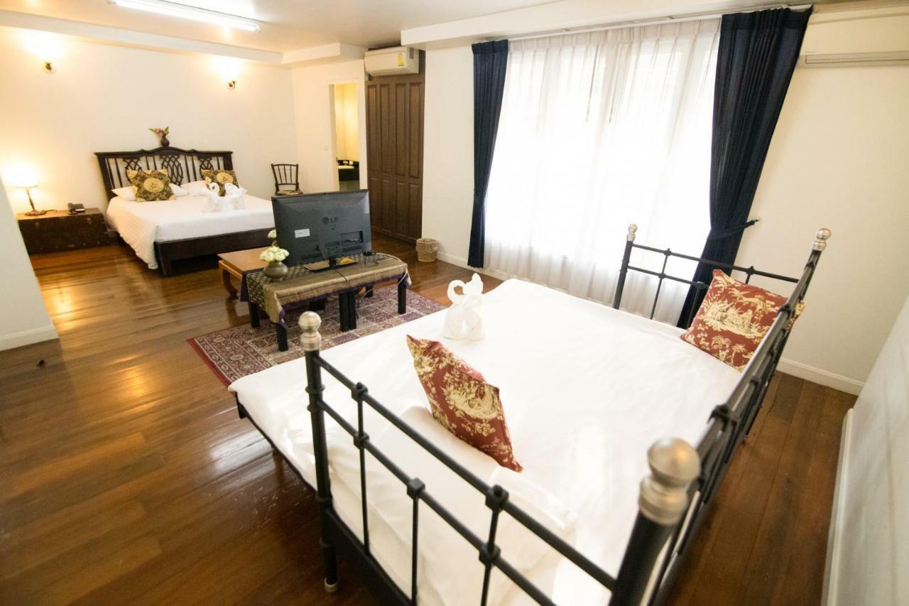 Hotel Ssip Boutique Dhevej Bangkok (Adults Only) Esterno foto